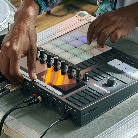 نگاه اولیه به +Native Instruments Maschine